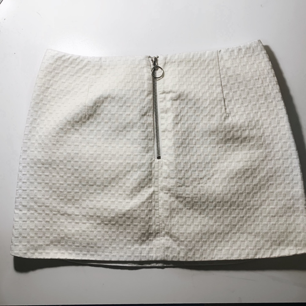 Top Shop White Quilted Front Zip Skirt